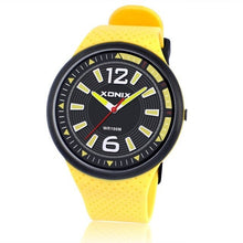 Load image into Gallery viewer, New Precision Thin Section Waterproof Fashion Lovers Watch Men And Women the Mame Paragraph Waterproof Quartz Watch SB